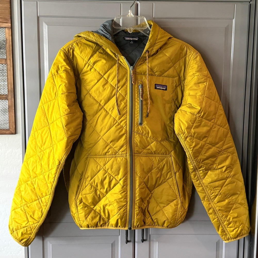 Patagonia Men's Diamond Quilted Bomber Hoody Jacket, Cosmic Gold, S (NWOT)